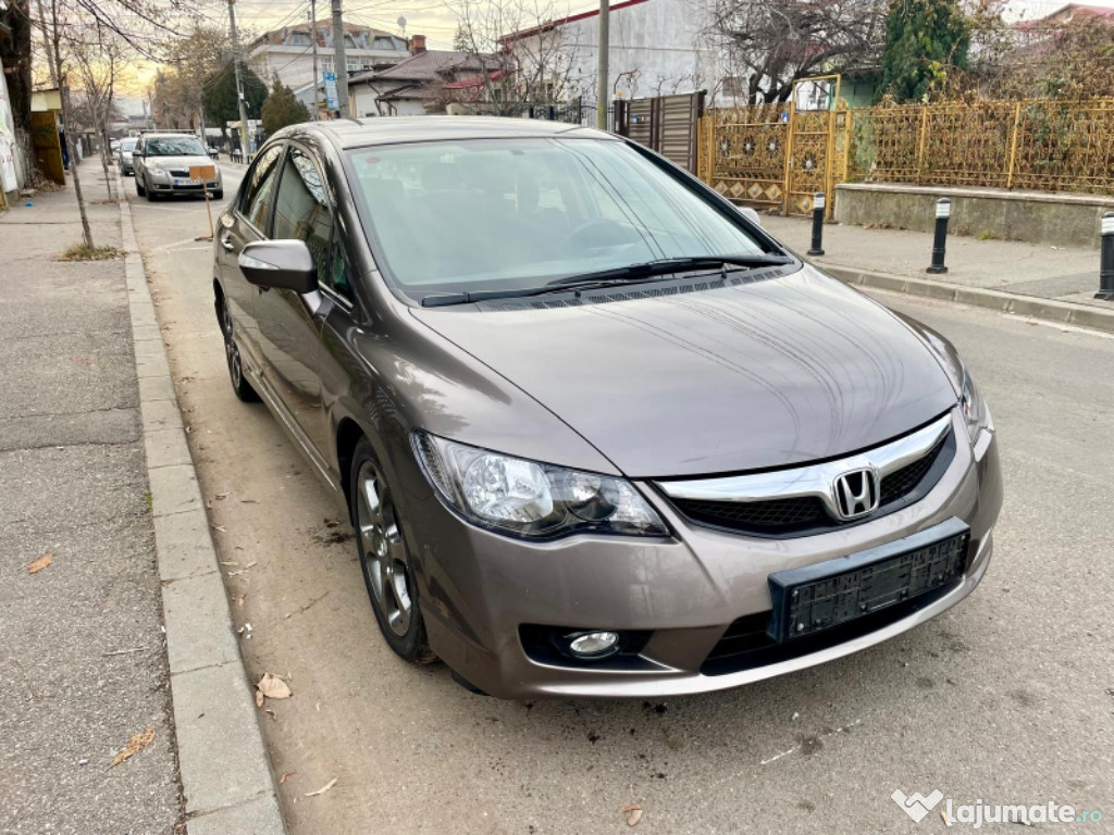 Honda civic 8 hibrid NAVI / baterie IMA schimbata / revizie facuta