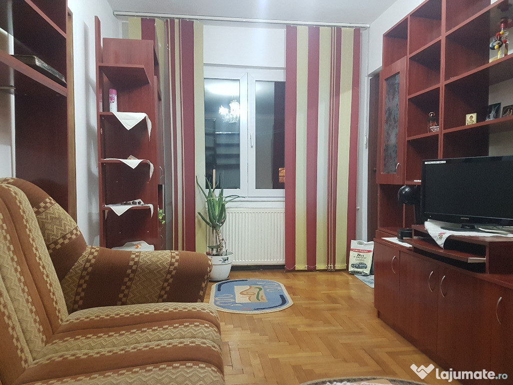 Apartament doua camere, etaj doi, renovat, centrala, mobilat, Milcov