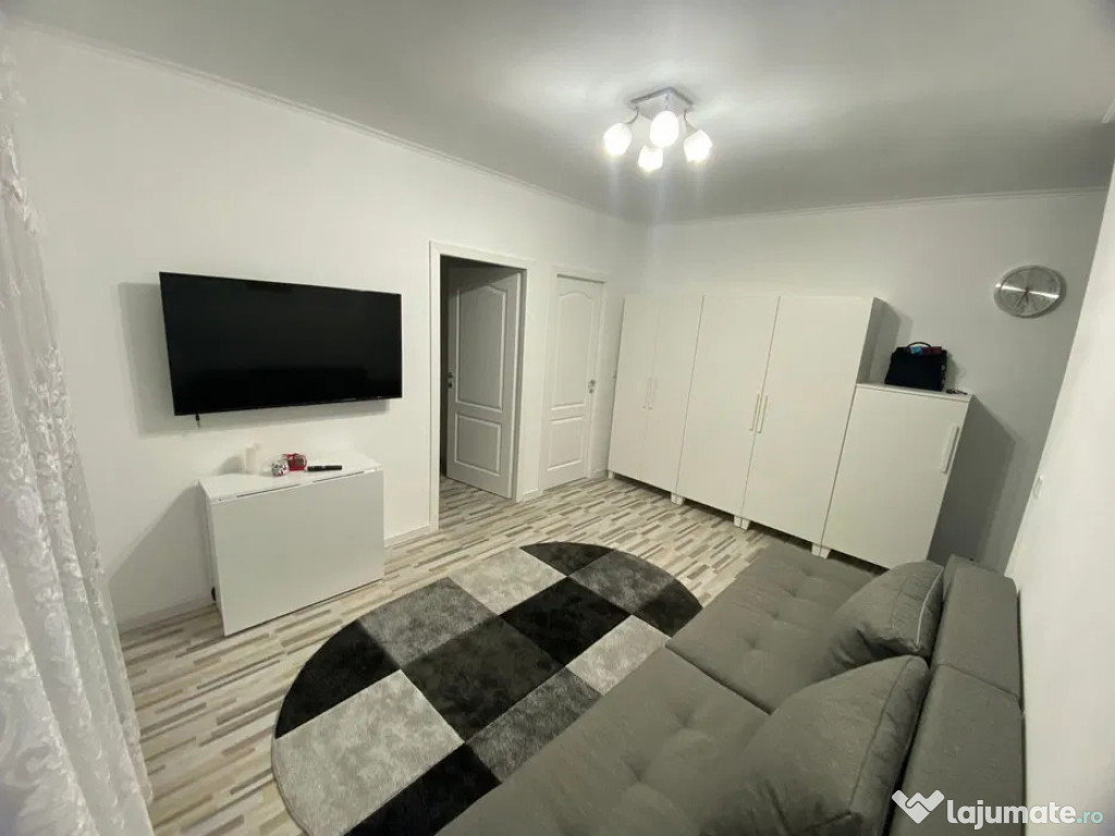 APARTAMENT 2 CAMERE , MOBILAT UTILAT , POSIBILITATE DE MUTAR