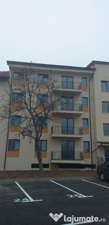 De vânzare apartament 2 camere + living și bucătărie