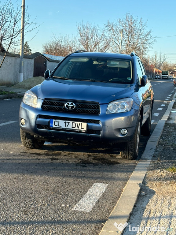 Toyota Rav 4 . 4x4