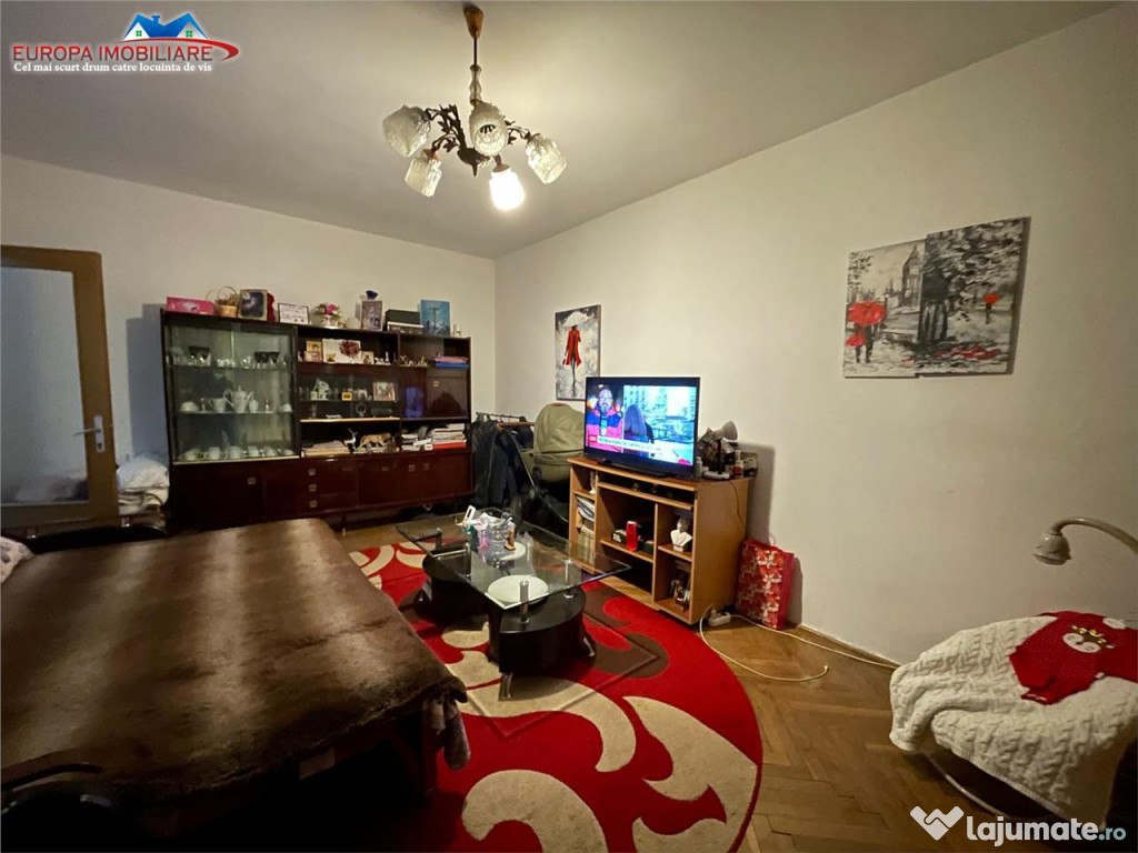 Apartament 2 camere de zona ultracentrala-Tulcea