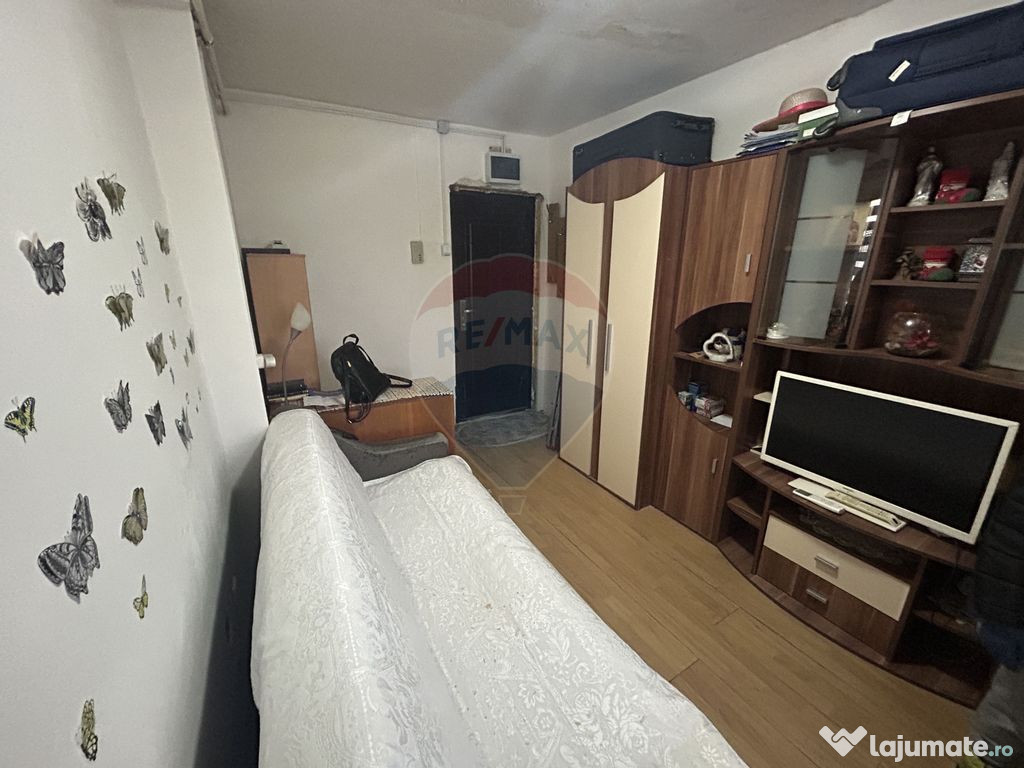 Apartament cu 1 camere de vânzare în zona Decebal