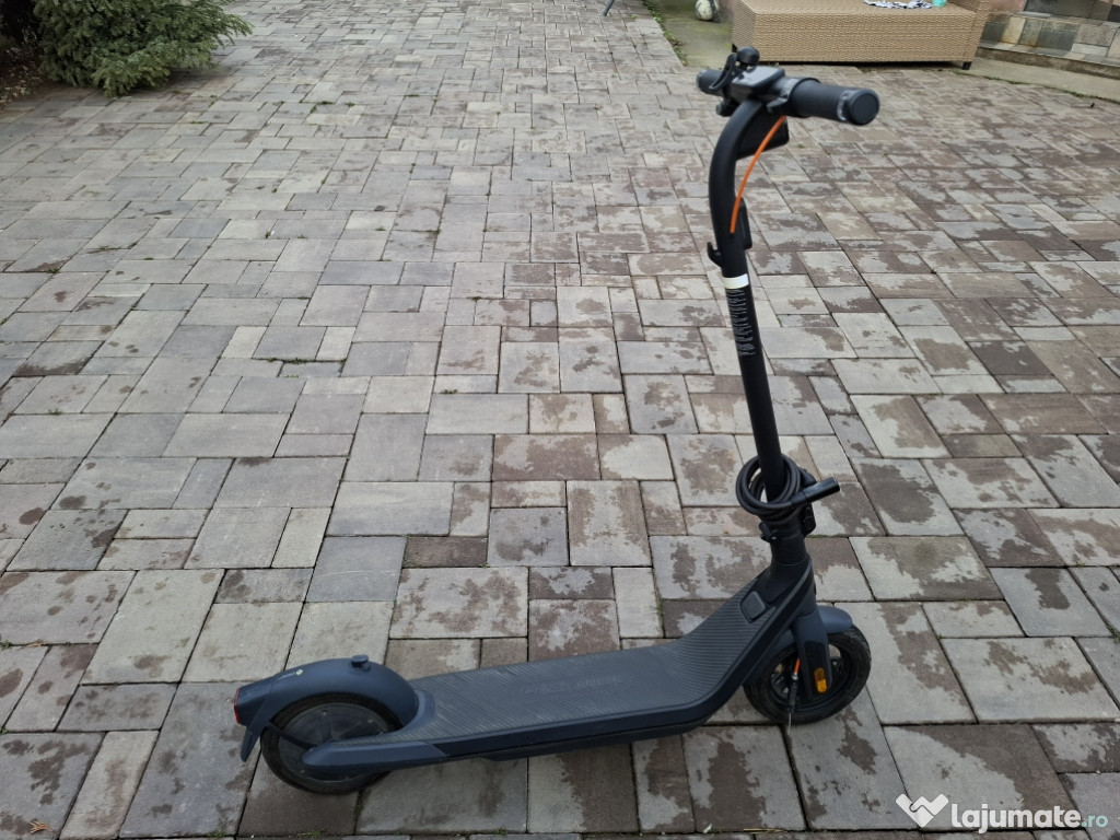 Trotinetă Electrică Segway Ninebot E2 PRO