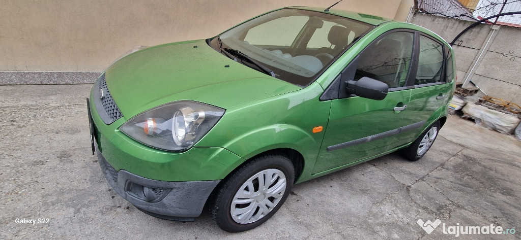 Vând Ford Fiesta 1.4 benzina