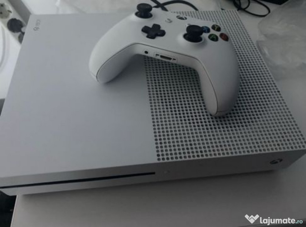 Vând Consola Microsoft Xbox One , 1 Tb