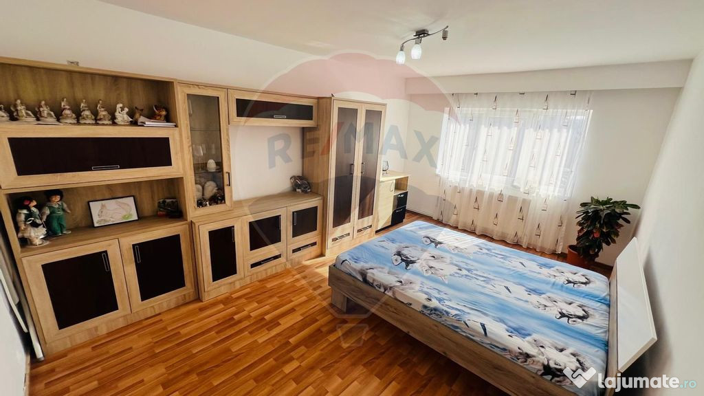 Apartament de vânzare cu 2 dormitoare decomandate