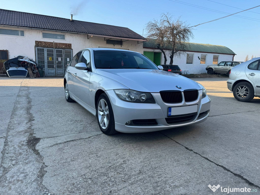 BMW 318d E90 2008 (tapițerie nouă, ambientale, plafon înstelat)