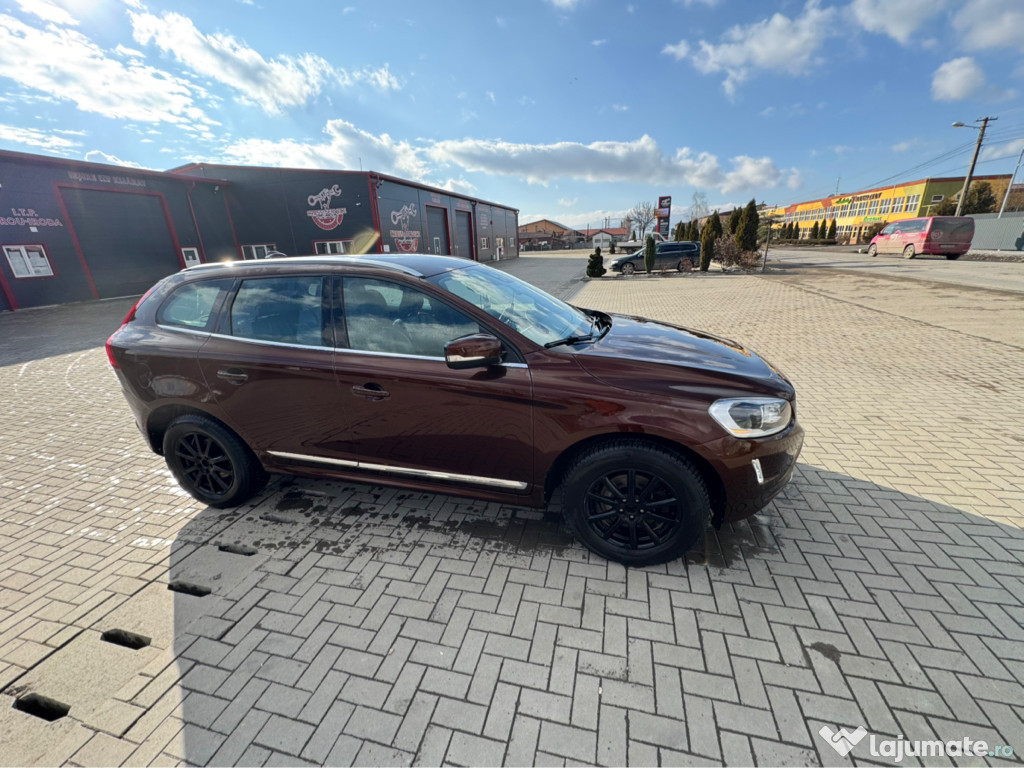 Volvo Xc 60 D5 215 cai AWD(4x4)