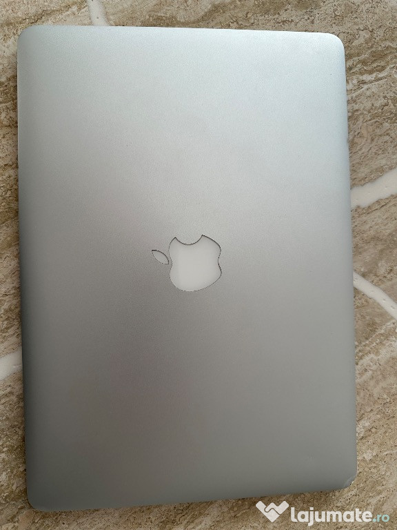 Macbook Air 13-inch 2014