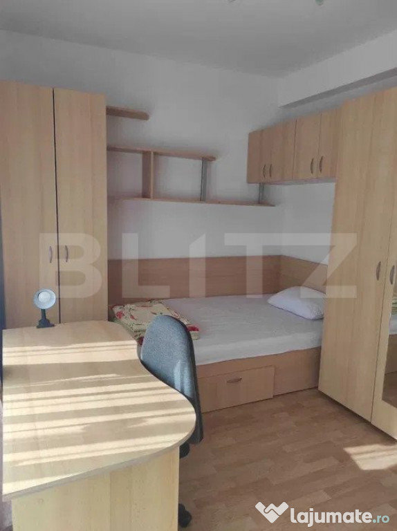 Apartament 3 camere, parcare, zona Zorilor