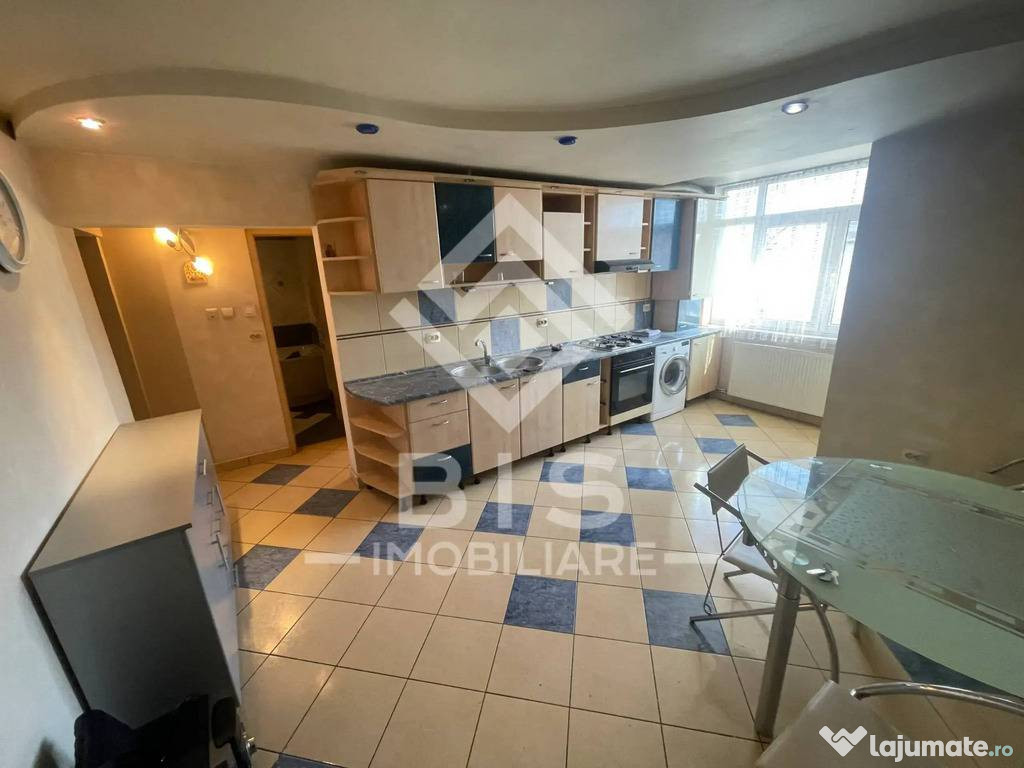 Apartament 4 camere scara interioara