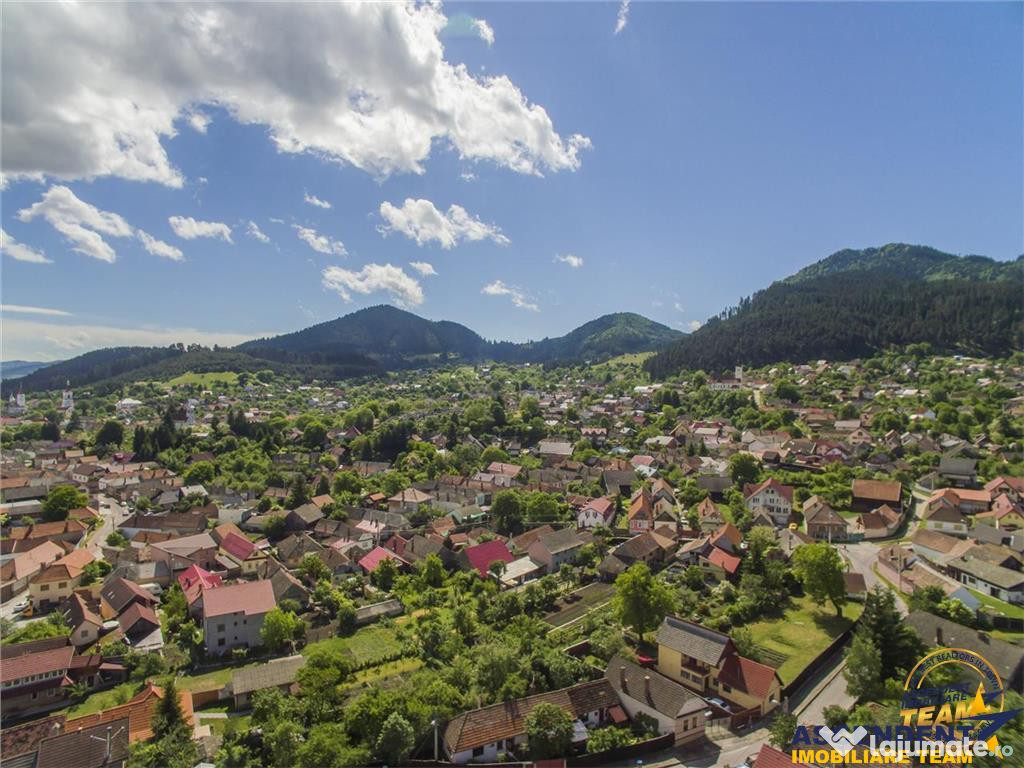 In cadru de poveste, pe 1.800 mp teren, Sacele, Brasov