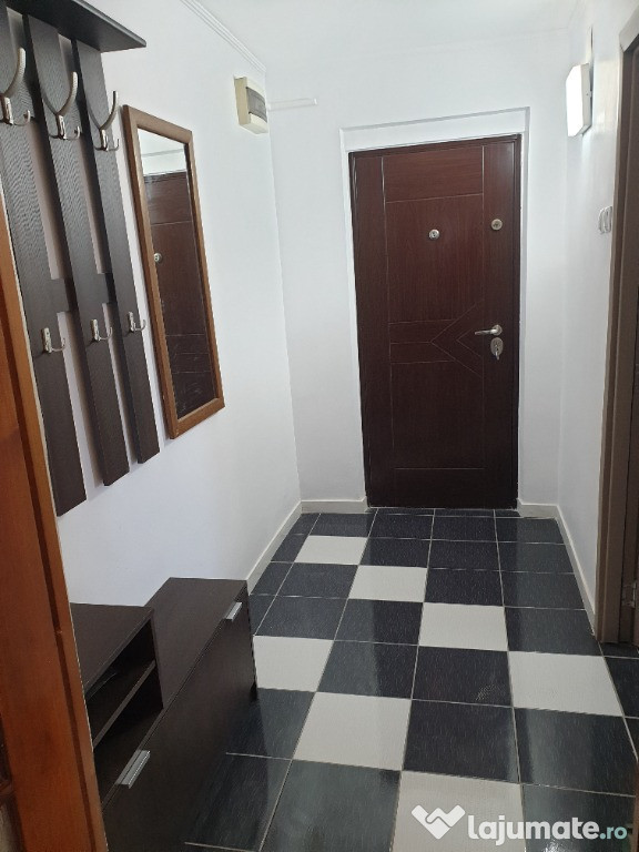 Apartament de închiriat