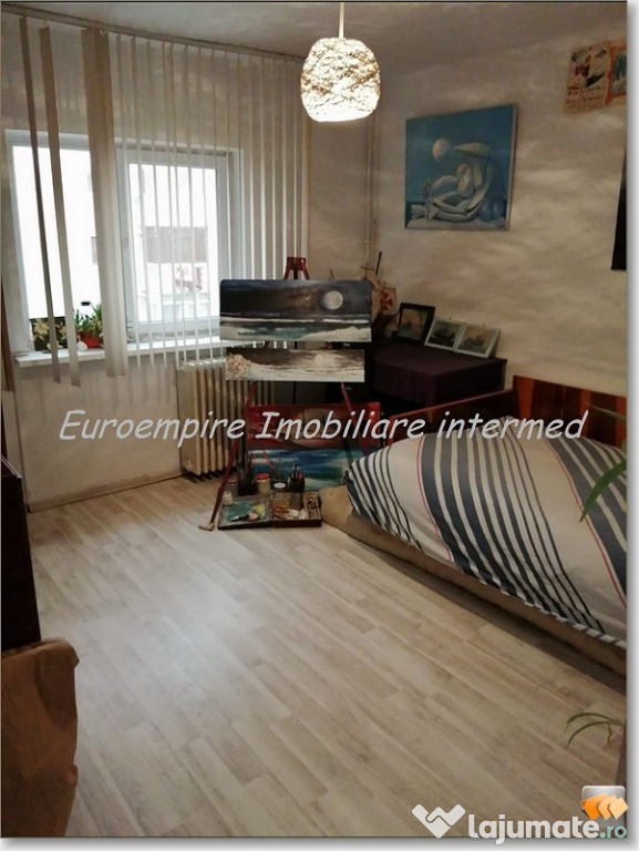 Apartament 2 camere decomandate zona Far