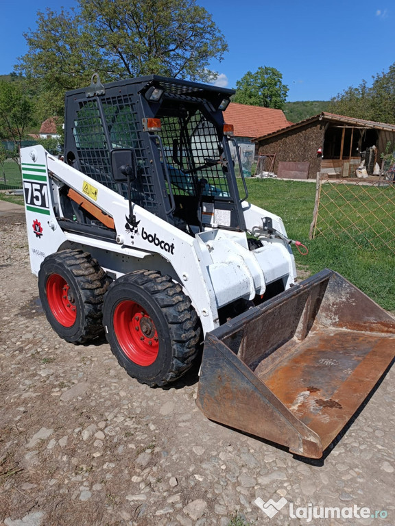 Se vinde BoBcat 751