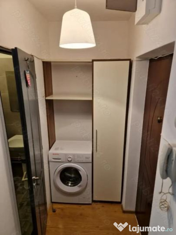 Piata sudului confort 2 etaj 2 garsoniera