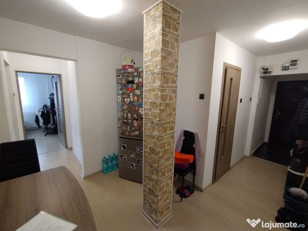 APARTAMENT 2 CAMERE, DECOMANDAT, BRANCOVEANU