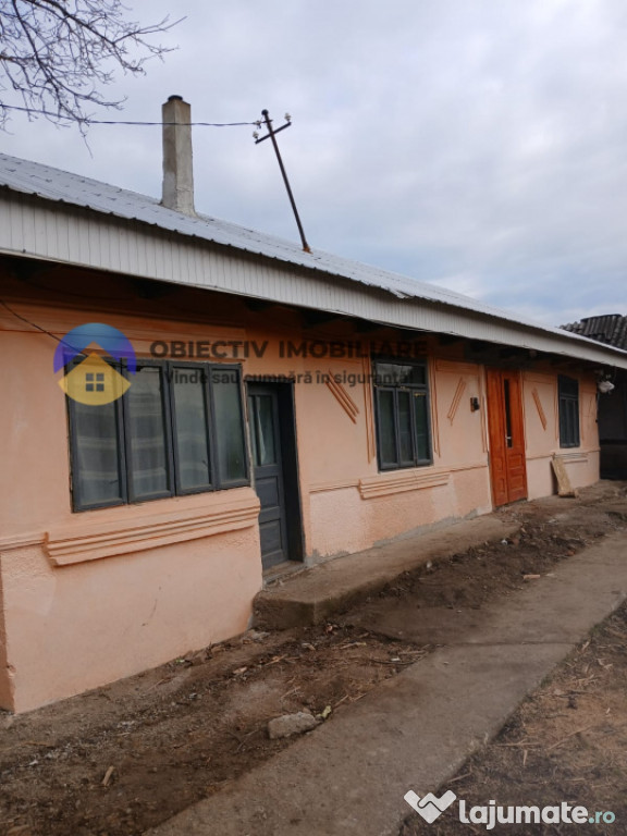 Casa Pastraveni cu 1000 mp teren