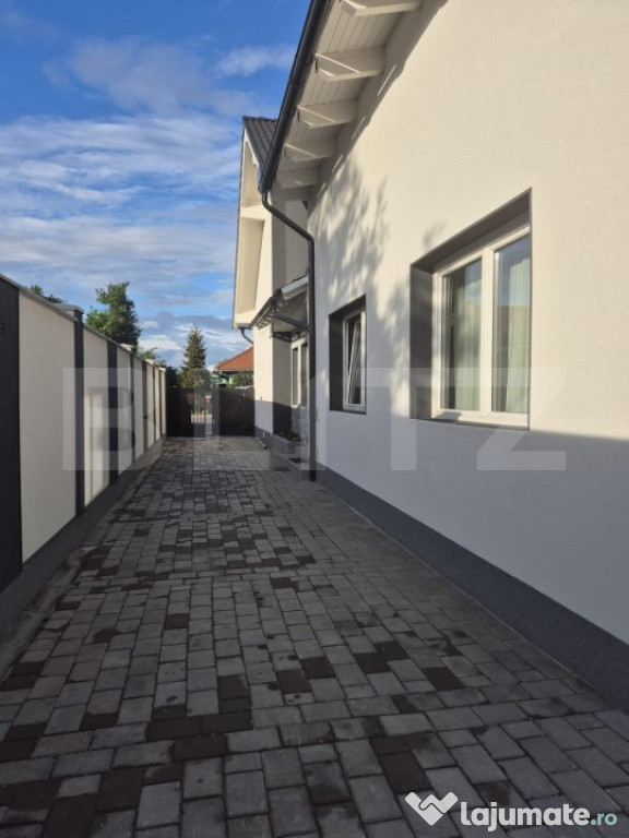 Casa moderna de vanzare, cu 4 camere, 140 mp, zona Mureseni