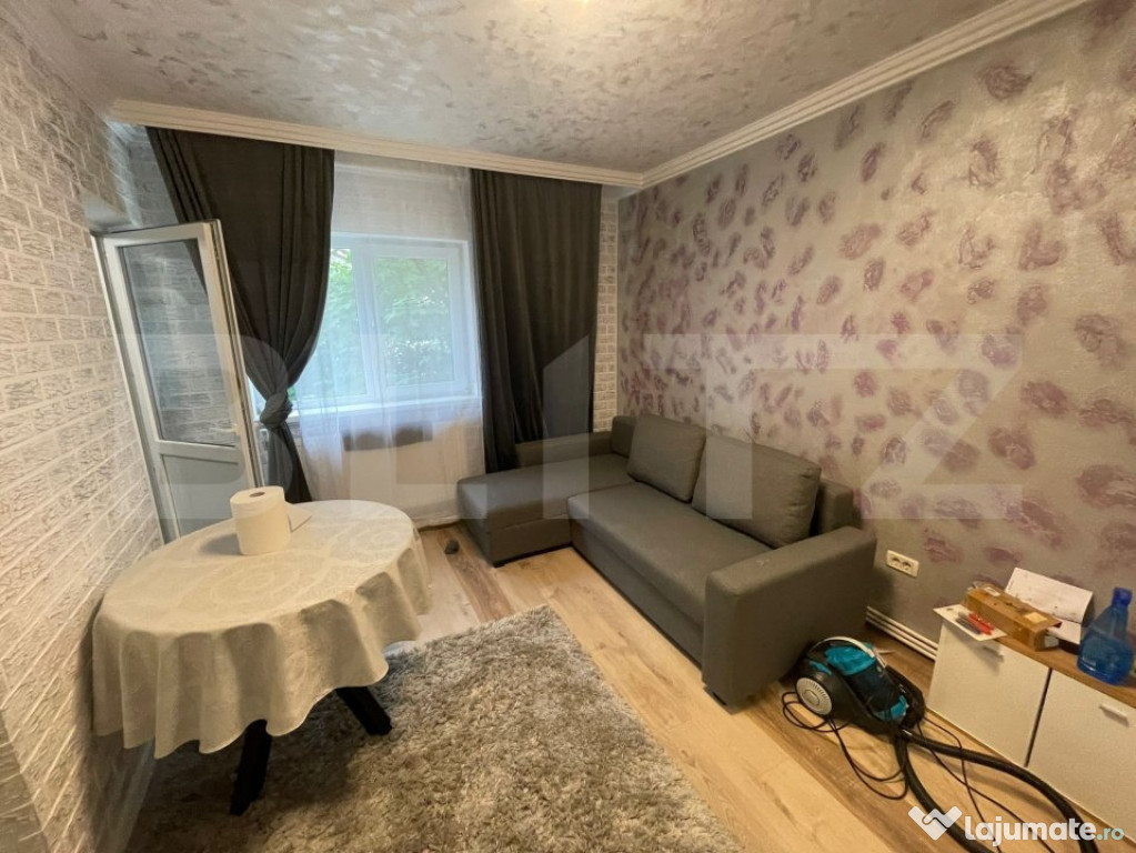 Garsoniera, etaj intermediar, zona Tomesti