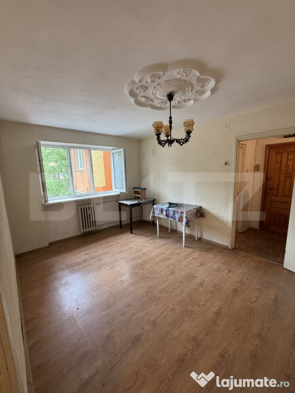 Investitie! Apartament cu 2 camere, 43 mp, etaj intermediar,