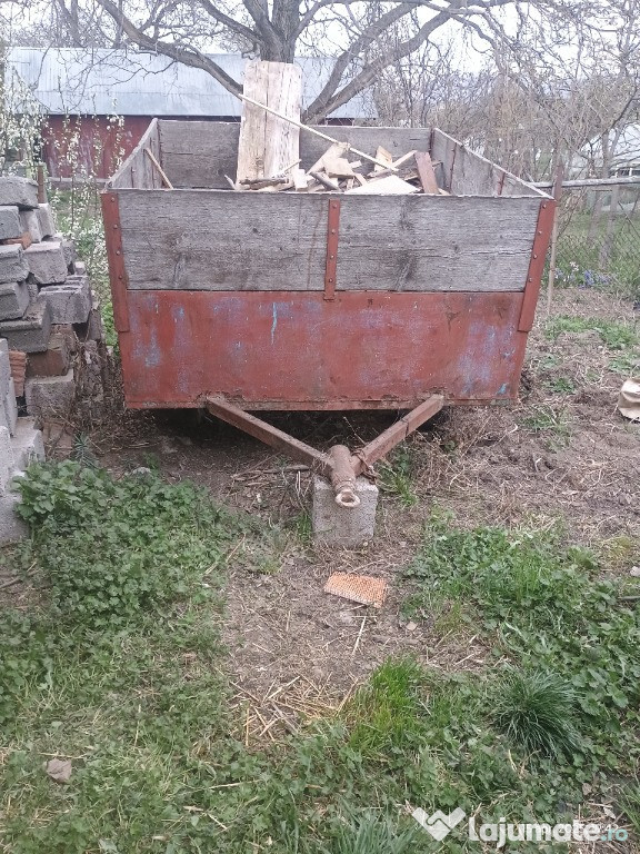 Vând utilaje agricole