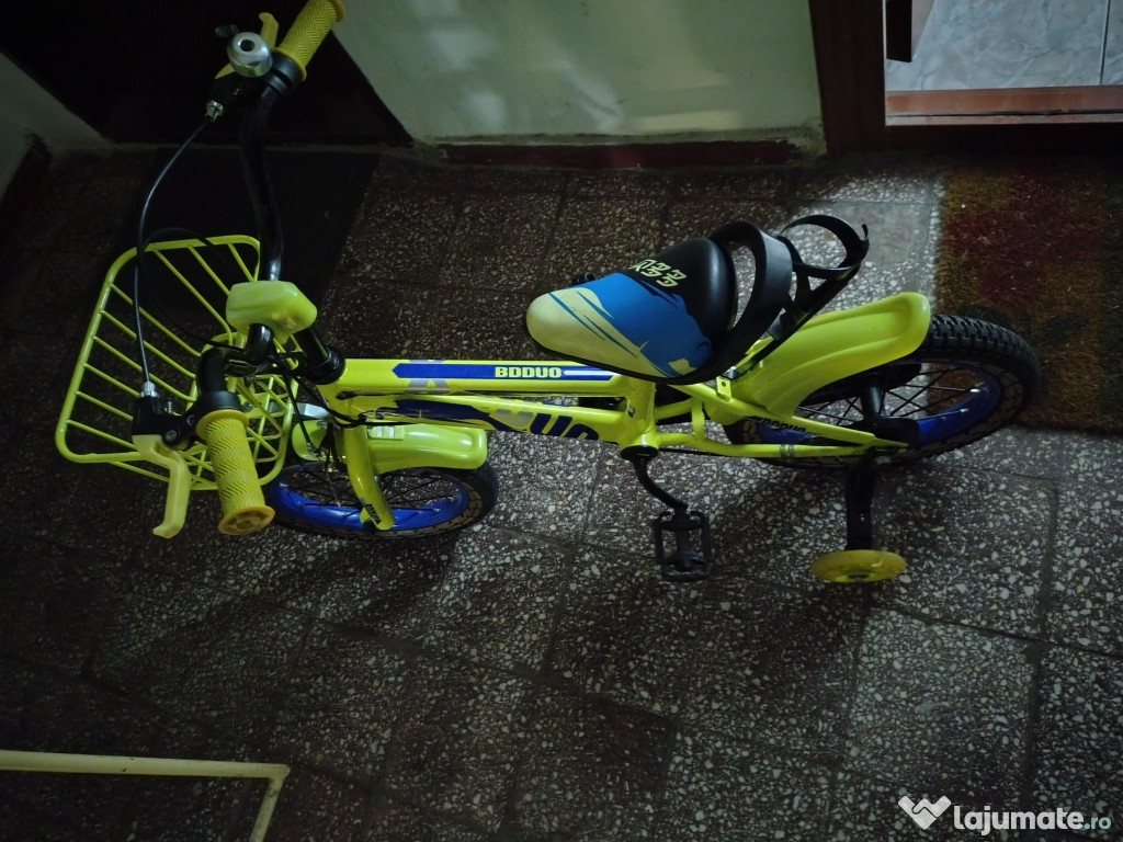 Bicicleta copii cu roti ajutatoare