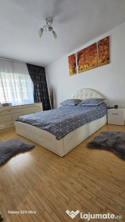 Apartament Spațios cu 4 Camere în Târgoviște - Ideal pentru Familie!