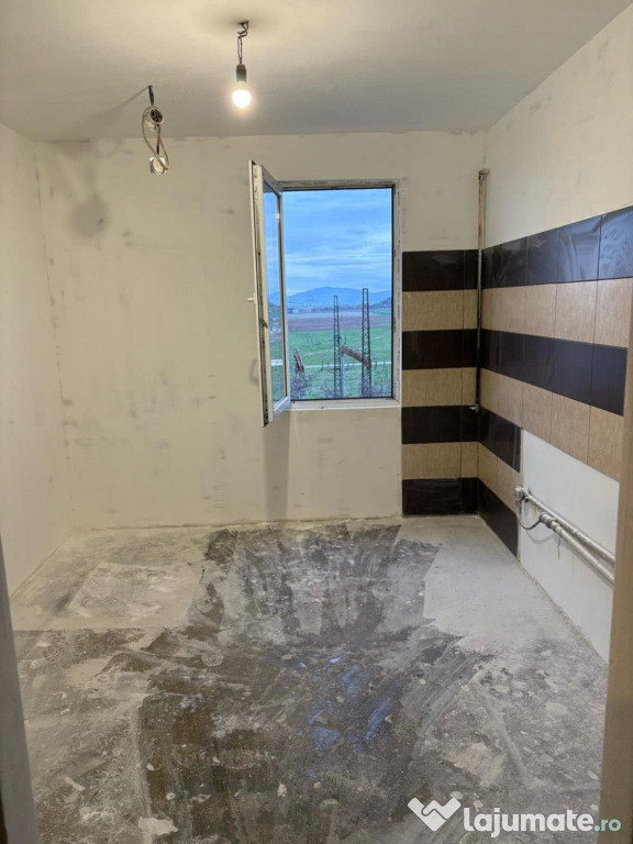 Apartament de 2 camere zona ASTRA,str Cosmos