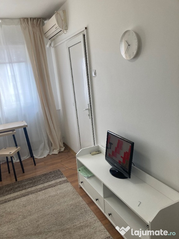 Unirii alba iulia etaj 10 fara balcon