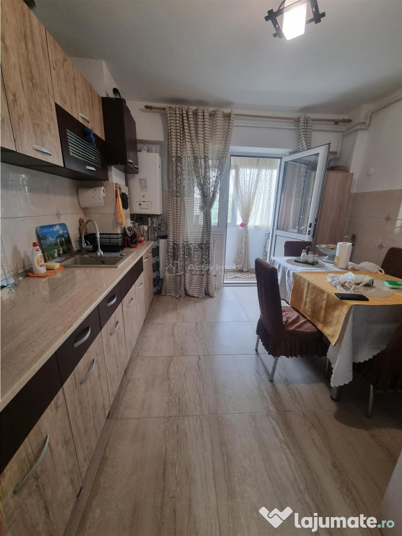 Apartament 2 cam decomandat et 3 ultracentral - vijiala