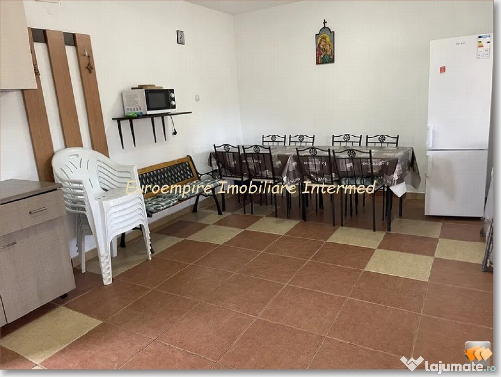 De inchiriat vila cu 7 camere, zona Mamaia Nord