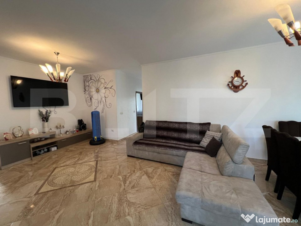 Casă, zona L, Blaga – garsoniera + 4 dormitoare, 266 mp u