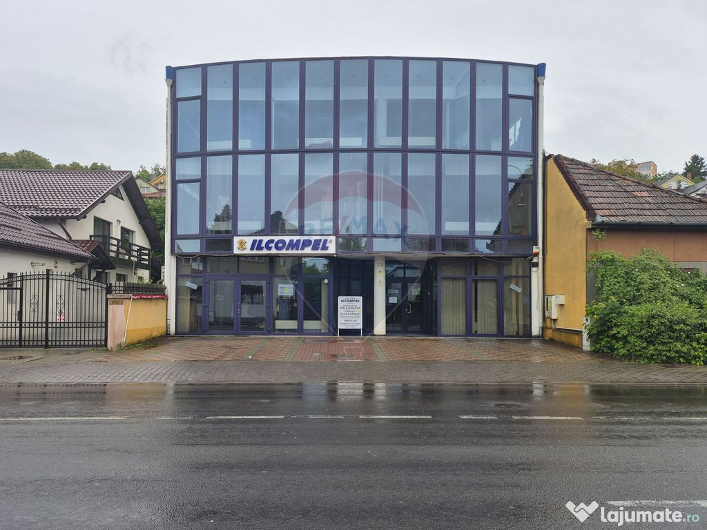 Clădire de birouri / showroom DE VÂNZARE