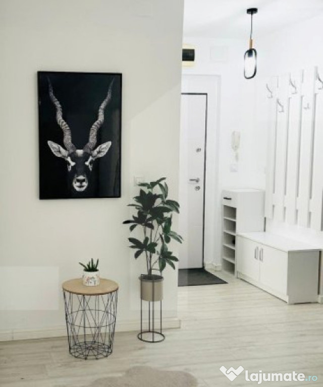 VAND APARTAMENT 3 CAMERE BLOC 2018