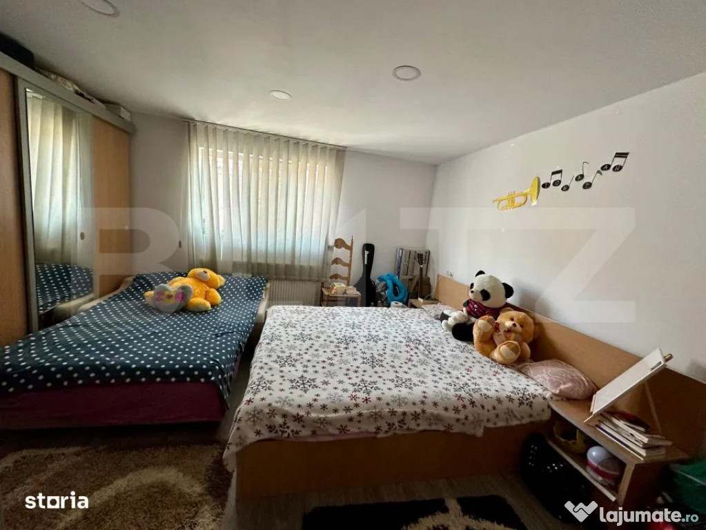 Casă cu 6 camere de vânzare – COMUNA LIVADA, 984 mp tere