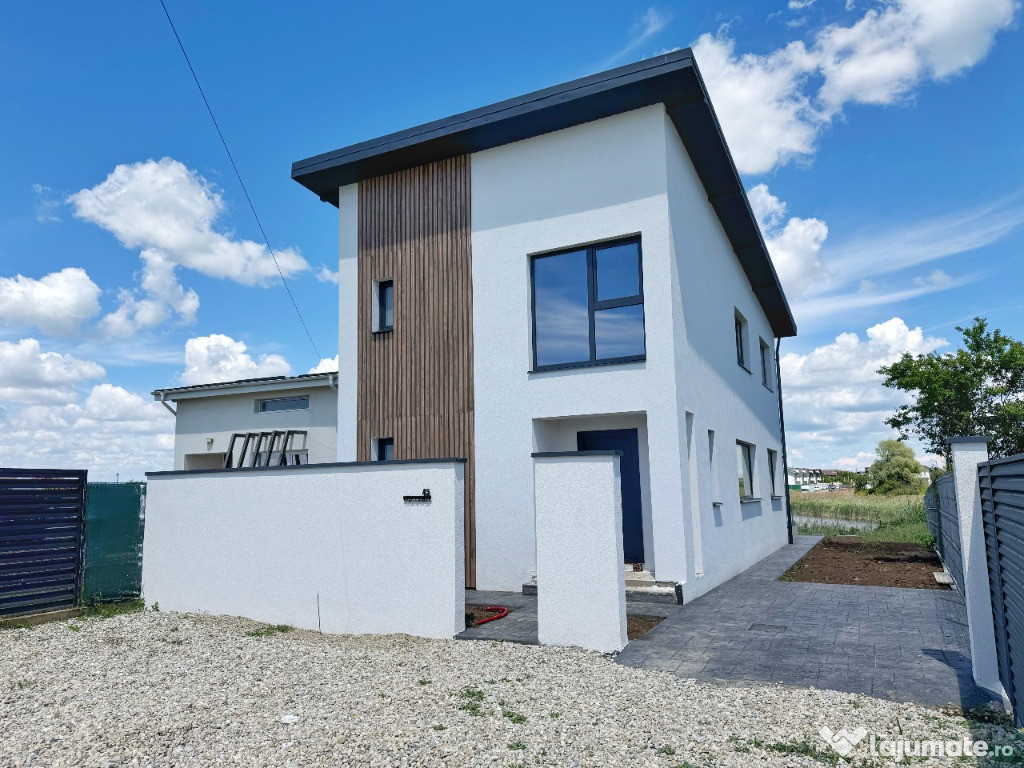 Vila individuală P+1E||4 camere||2 băi||teren 476mp||deschidere la lac