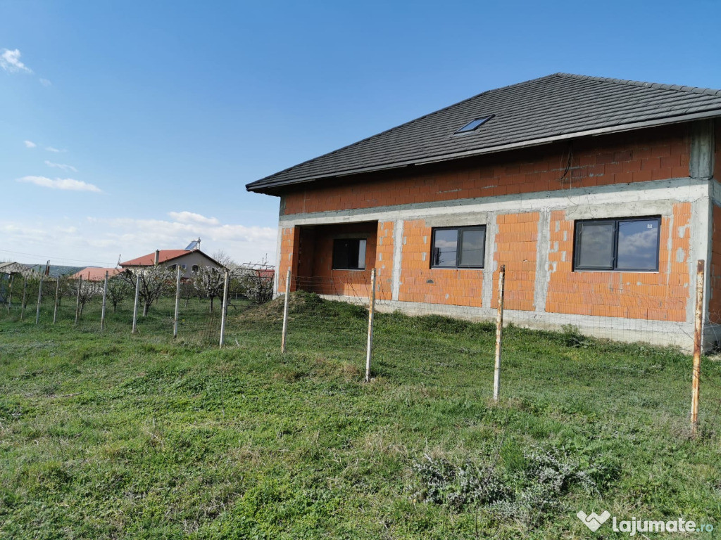 Casă la Roșu în Malcoci Casa Visurilor Tale la Porțile Deltei Dunării
