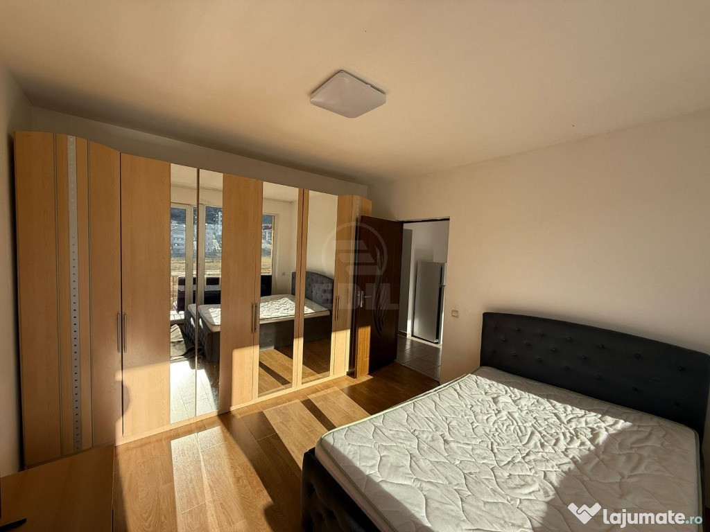 Apartament 1 camera decomandat zona Porii