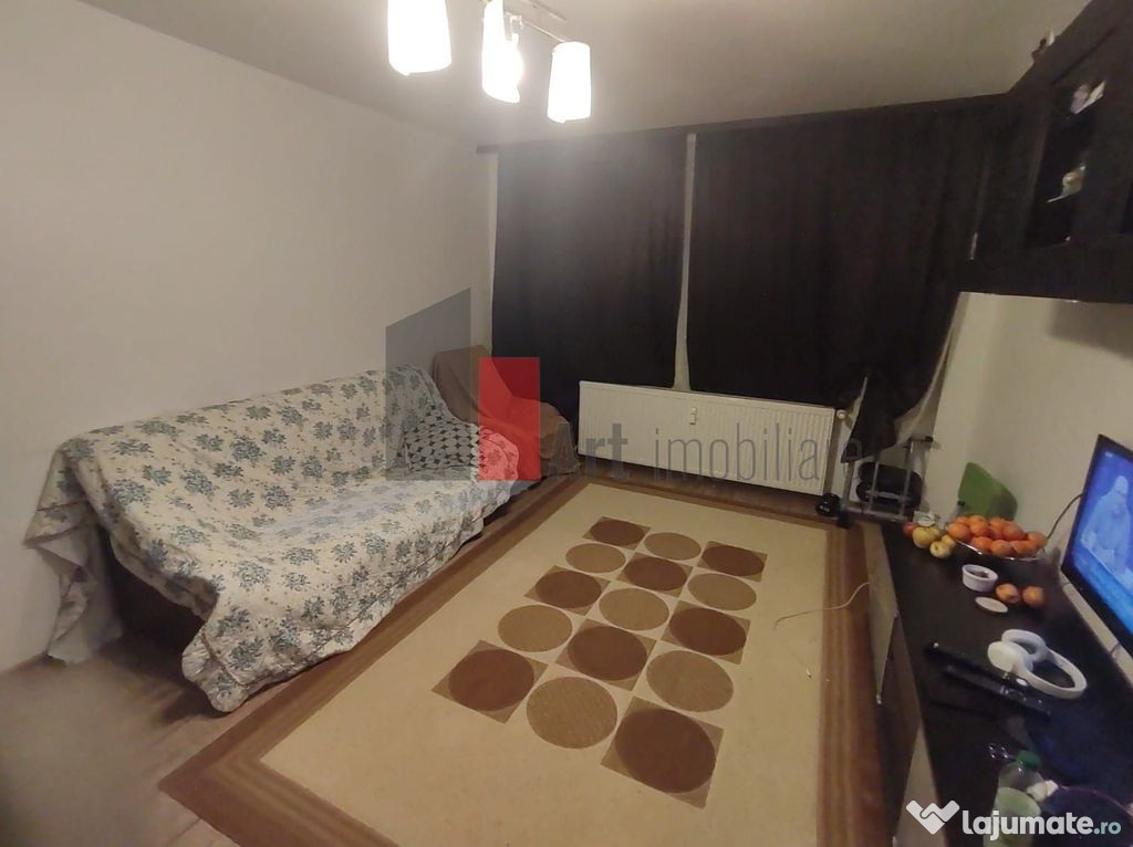 Vânzare apartament 3 camere zona Huedin