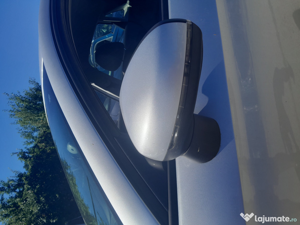 Oglinda stanga rabatare electrica Audi A1 1.2 Benzina 2012