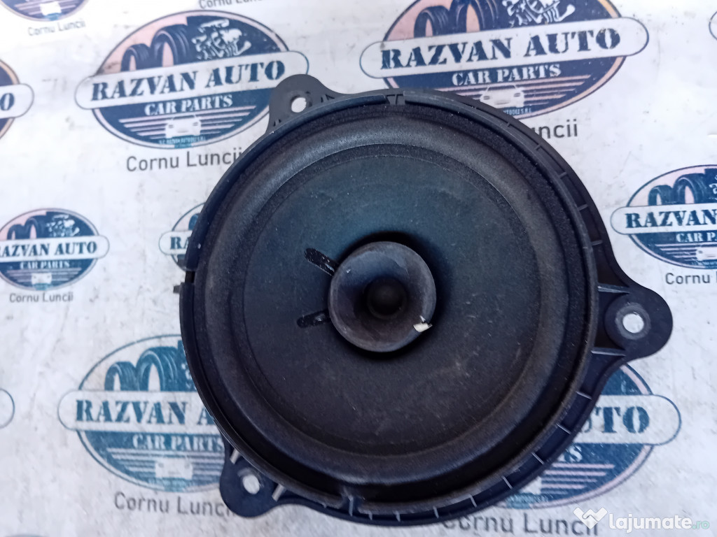 Boxa stanga fata Nissan Qashqai 2010