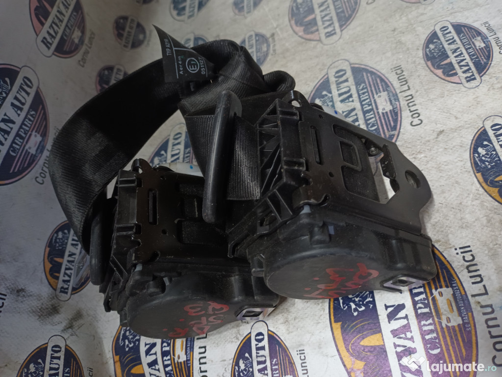Set centuri spate stanga-dreapta Audi Q3 2013