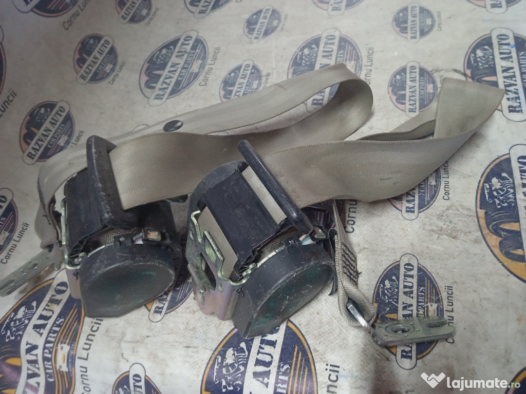 Set centuri spate stanga-dreapta Audi A4 B8 2009