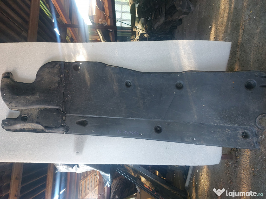 Scut lateral stanga Skoda Kodiaq 2018