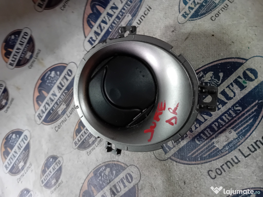 Grila ventilatie dreapta Nissan Juke 2011