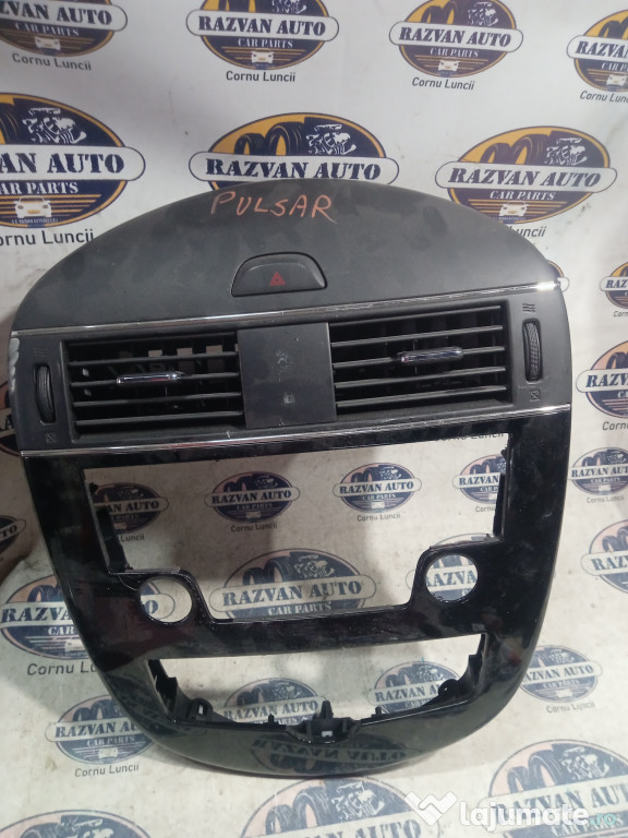 Grila ventilatie centrala Nissan Pulsar 2015