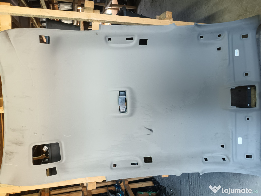 Plafon material BMW F48 2016