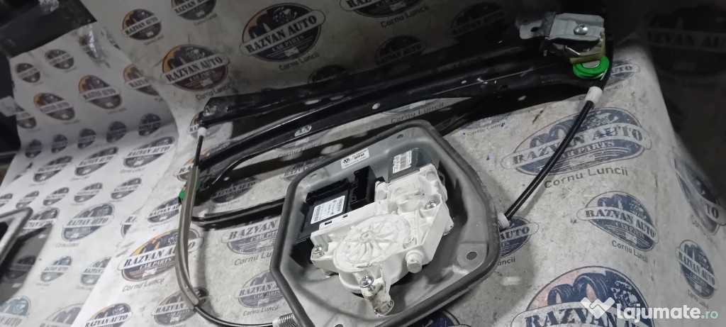Macara geam dreapta fata Volkswagen Golf 5 2006